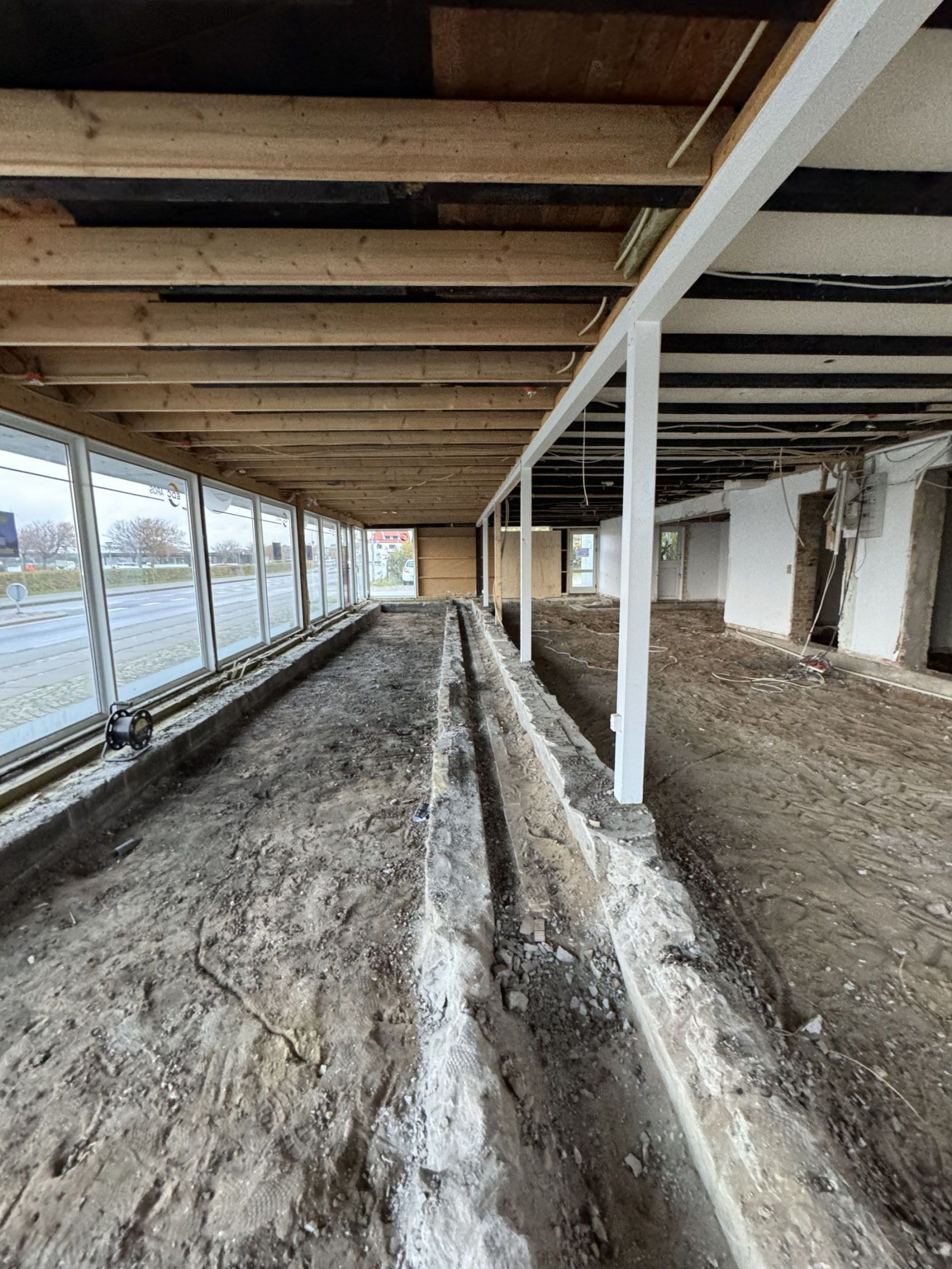 Gennemgribende renovering af erhvervsejendom i Elbetoft