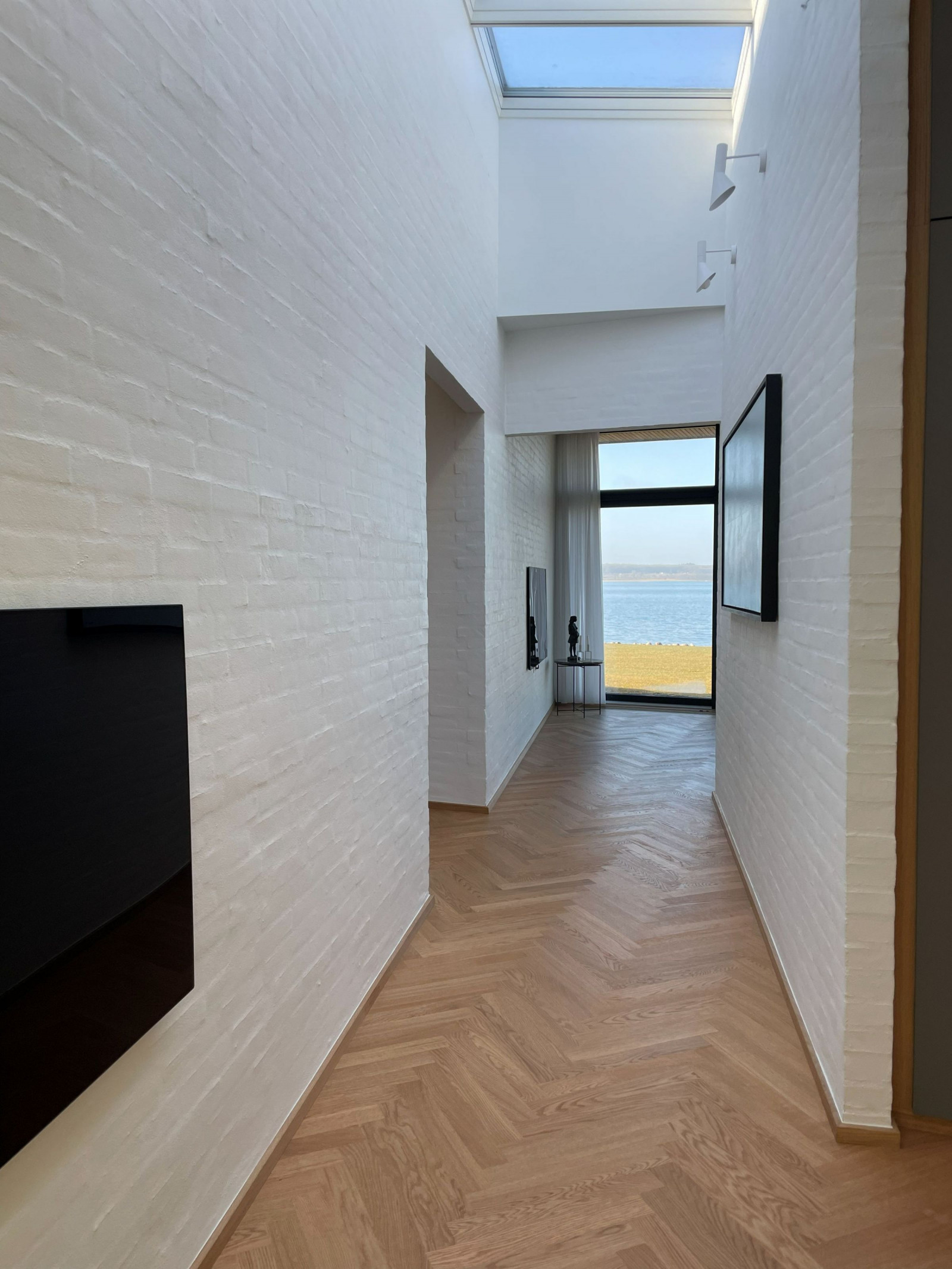 Eksklusiv arkitekttegnet villa ved vandet