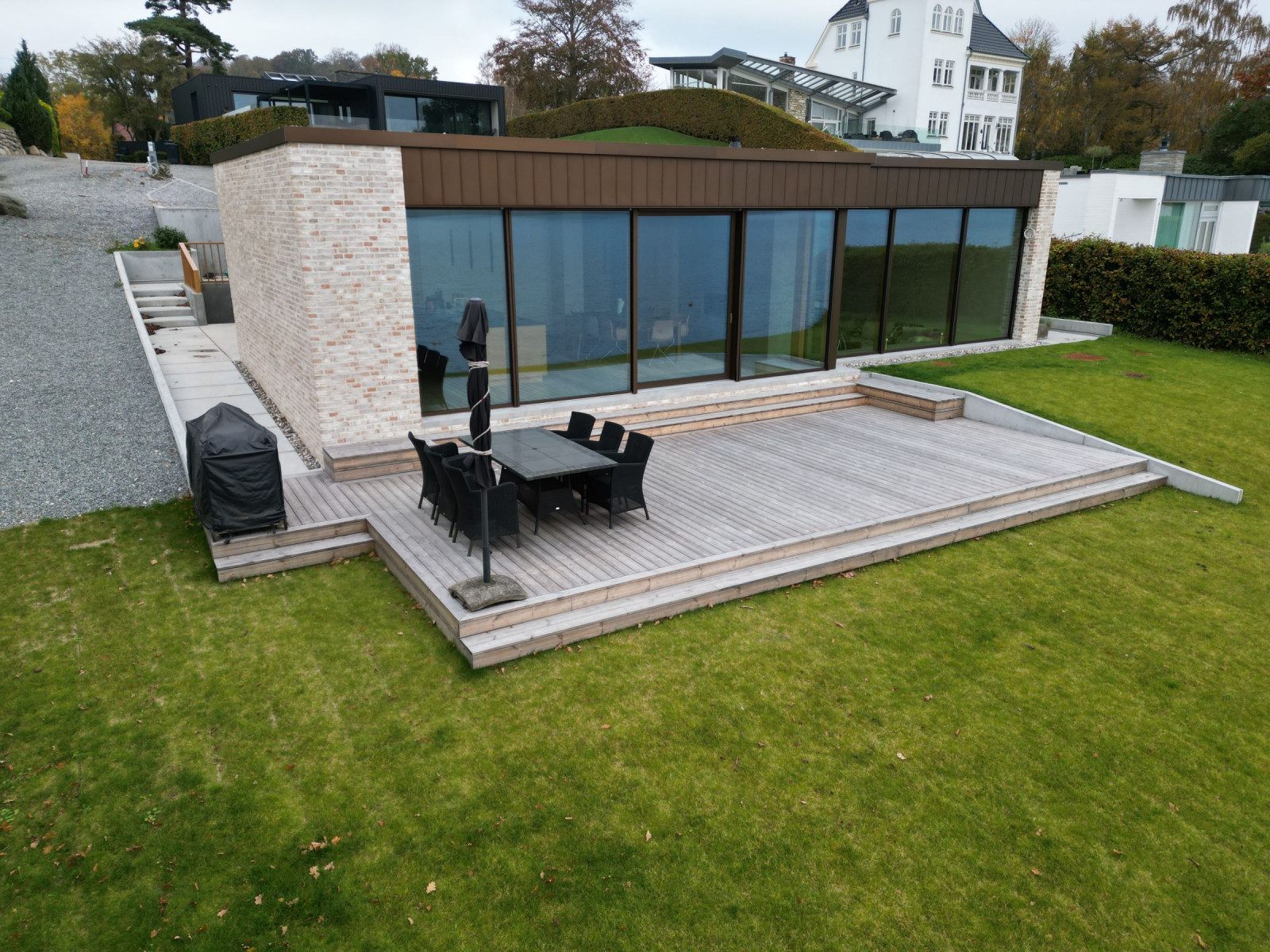 Arkitekttegnet villa – overtaget efter konkurs
