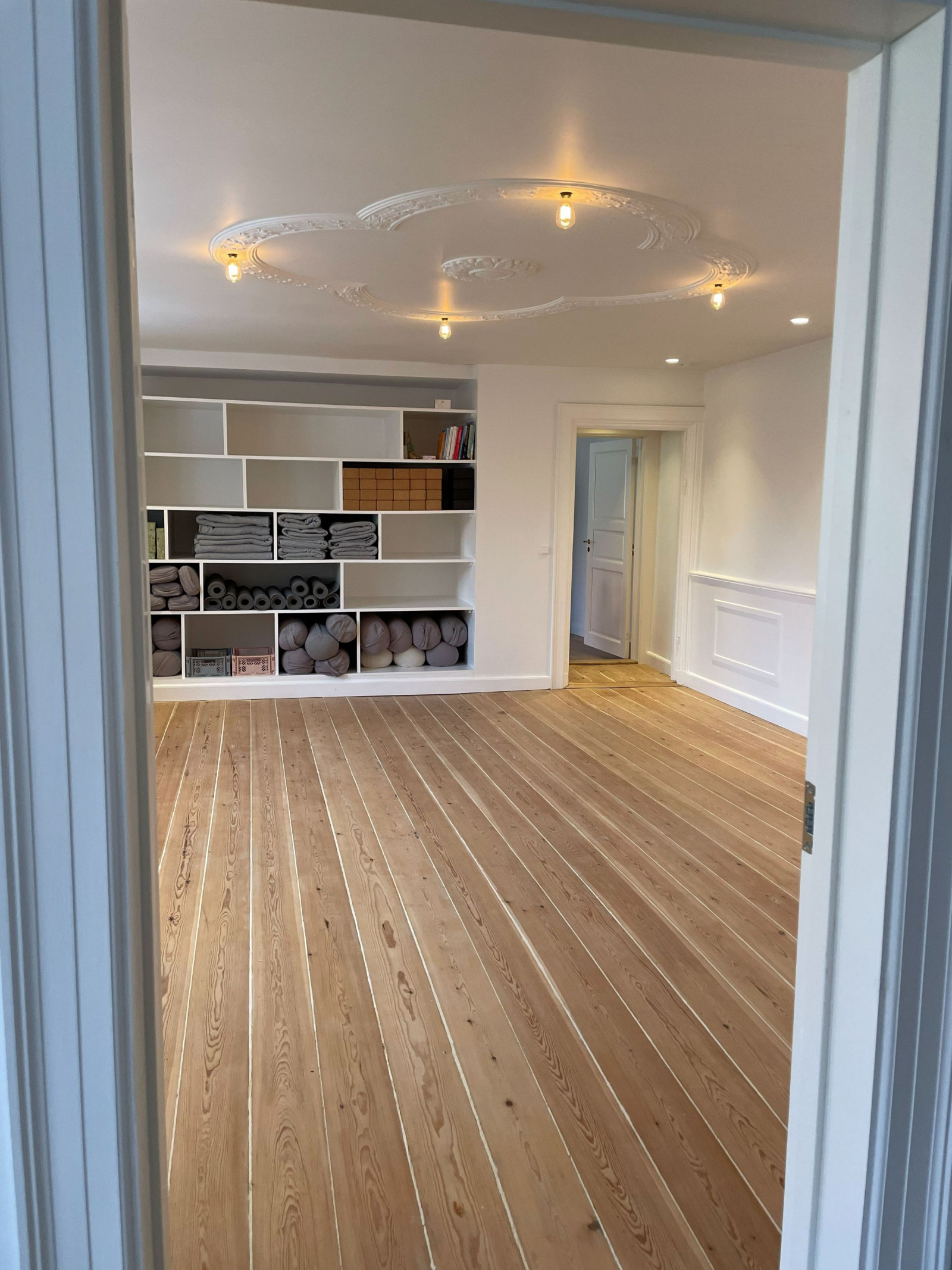 Nænsom renovering af over 100 år gammel lejlighed