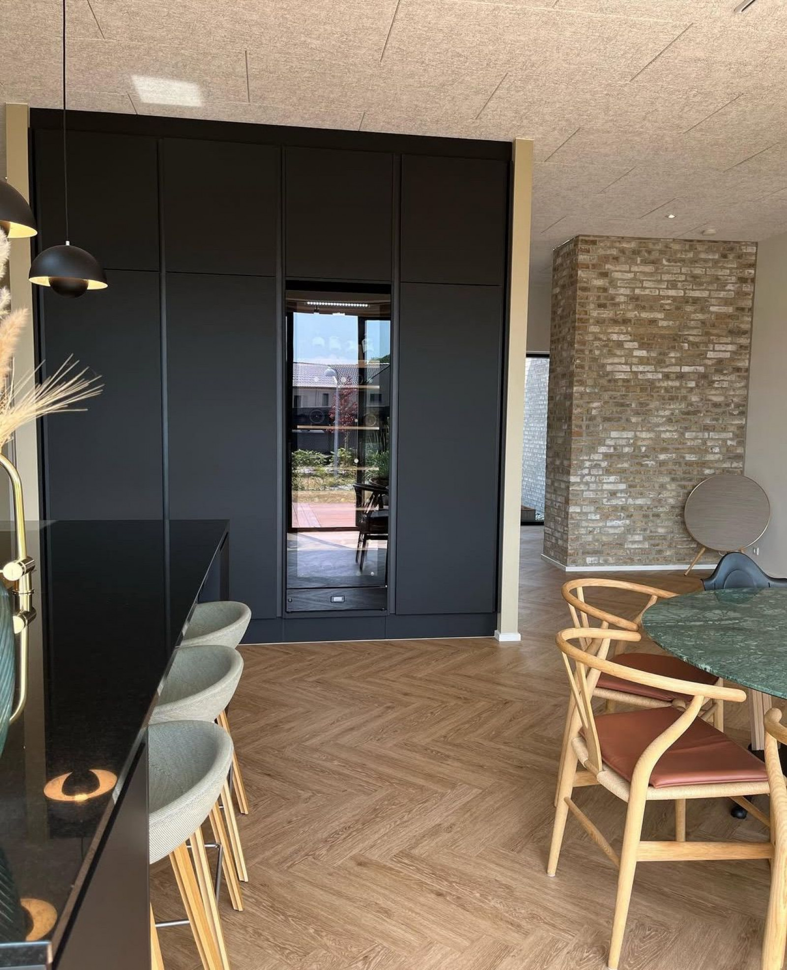 Arkitekttegnet villa – færdiggjort før konkurs